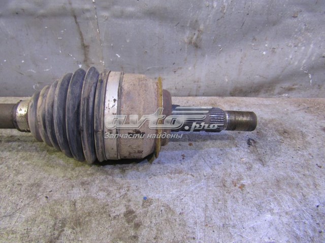Піввісь передня, права General Motors 13271512 ціна, від 65.95 USD