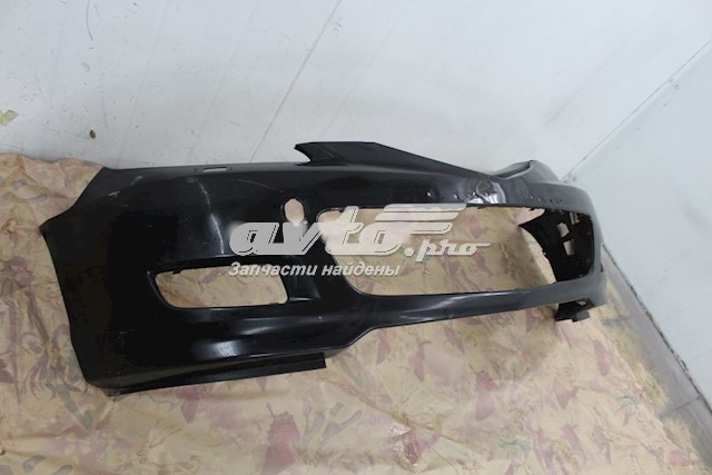 BR5V50031 Mazda Бампер передній в зборі