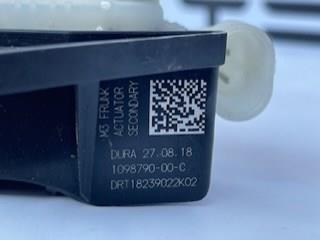 Купити 109879000C Tesla Мотор-привід відкр/закр. замка двері, передньої, лівої