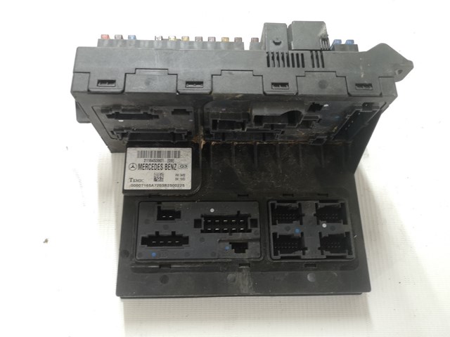 Купити A2115453901 Mercedes 