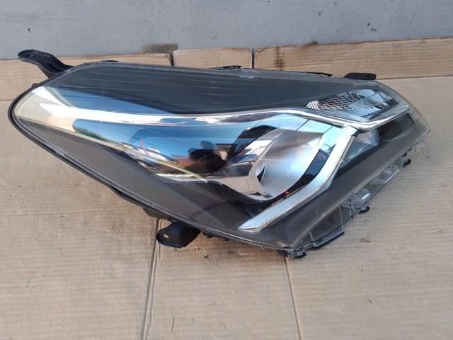 811300DK00 Toyota Основна фара - вставка