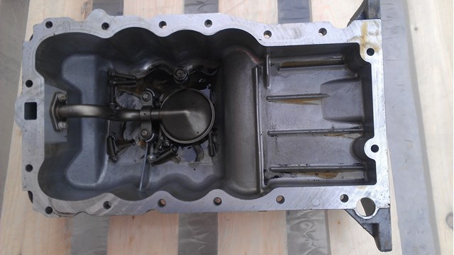 Піддон масляний картера двигуна General Motors 9128621