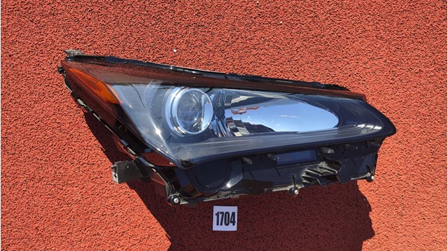 Купити 8114078030 Toyota Права блок фара