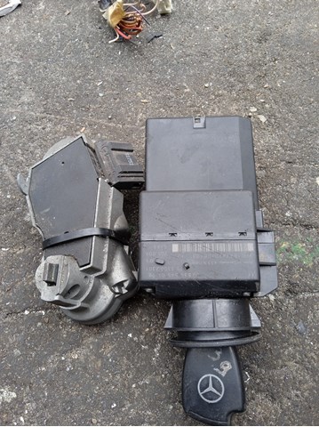 Замок запалювання Mercedes A6395450108 ціна, від 234.39 USD