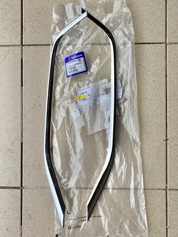 Купити 31323855 Volvo 