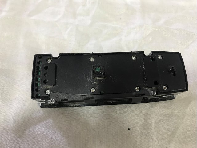 Купити A2129056000 Mercedes 