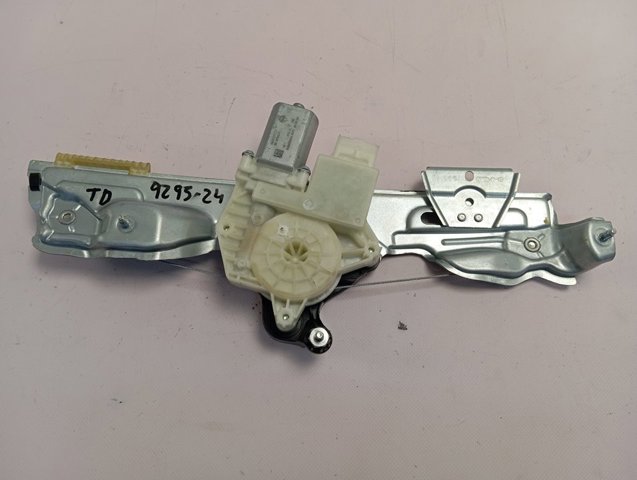 Купити 827209167R Renault (RVI) 