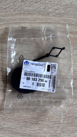 Заглушка бампера буксирувального гака, задня Peugeot/Citroen 9818325080 ціна, від 6.46 USD