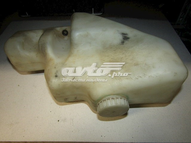 21214520810210 Lada Бачок склоомивача