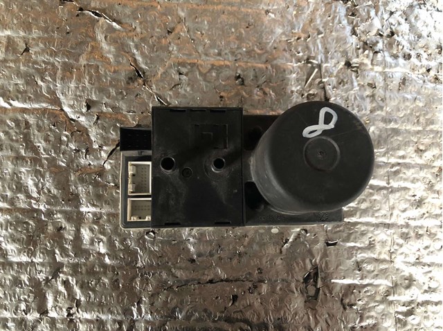 Купити 8L0862257D VAG 