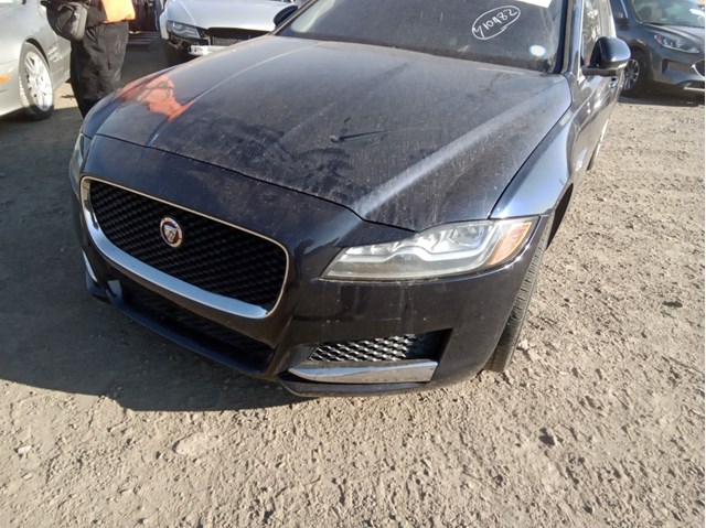 Кронштейн суппорту радіатора нижній Jaguar T2H49549 ціна, від 57.14 USD