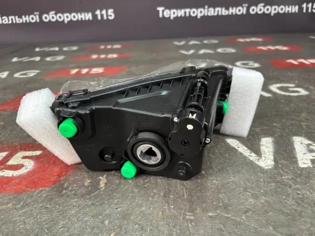 FP7442H2P FPS Фара протитуманна, права