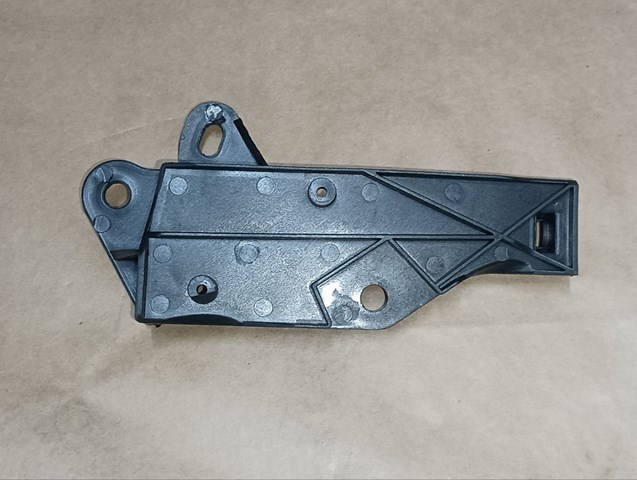 Кронштейн замку капоту FPS FP8502205 ціна, від 6.54 USD