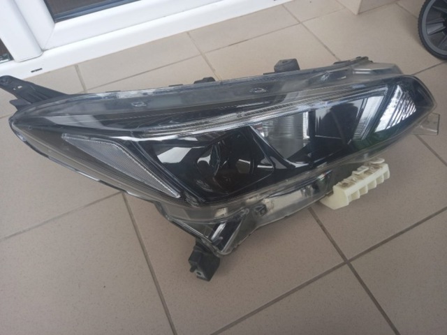 Фара правая Nissan/Infiniti 260105SH0A ціна, від 414.36 USD