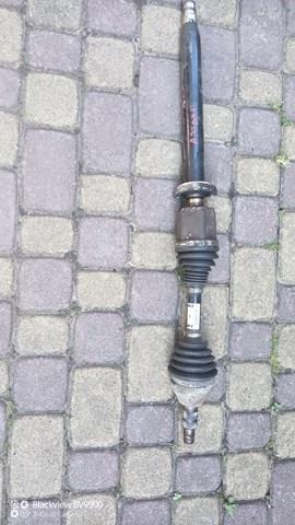 Піввісь передня, права Opel 13245905 ціна, від 89.95 USD