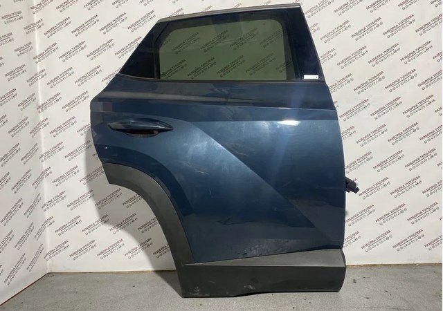 Двері задні, праві 77004N7000 Hyundai/Kia