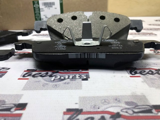 Купити LR128263 Land Rover Колодки гальмівні передні, дискові