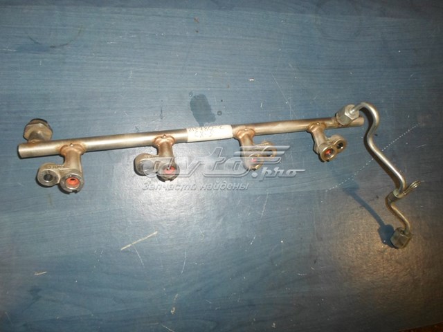 Розподільник палива PY0113150A Mazda