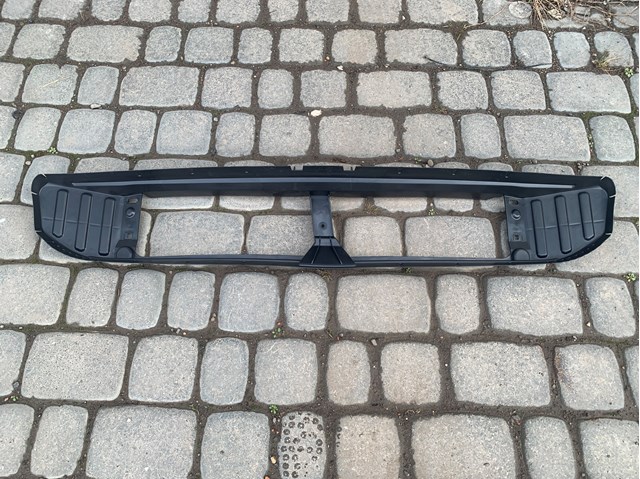 A2968850502 Mercedes Повітропровід (дефлектор) радіатора, нижній