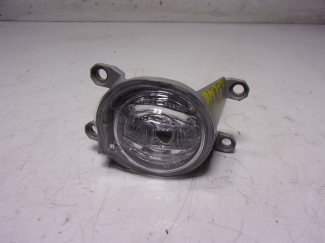 Туманка ліва Toyota 8122102190 ціна, від 175.00 USD