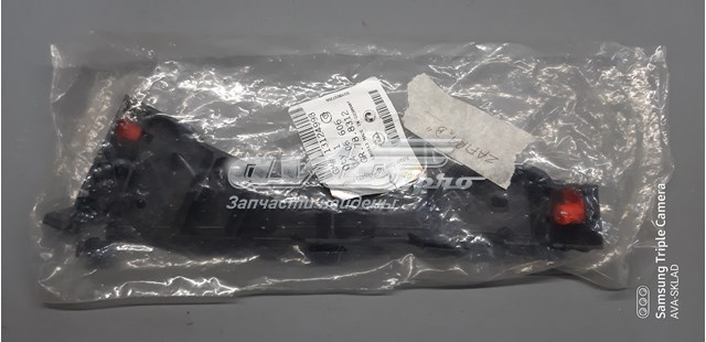 Напрямна переднього бампера, права General Motors 13124998