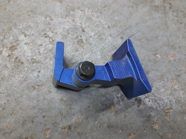 7246065 BMW 
