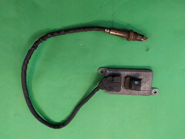 Датчик оксидів азоту NOX 21567736 Volvo