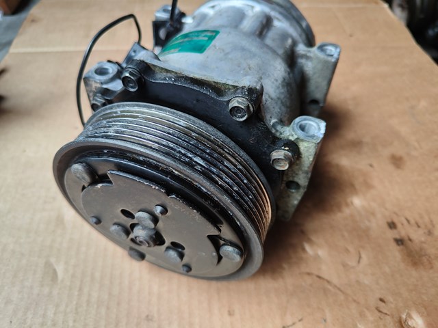 Компресор системи кондиціювання Renault (RVI) 7700872158 ціна, від 50.68 USD