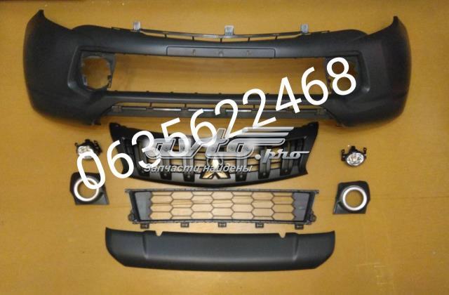 Купити Решітка радіатора Mitsubishi L 200 V KJ, KK, KL