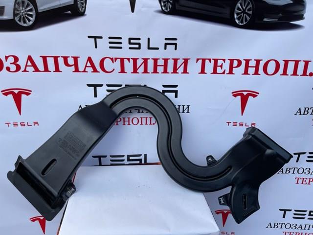  109216300A Tesla