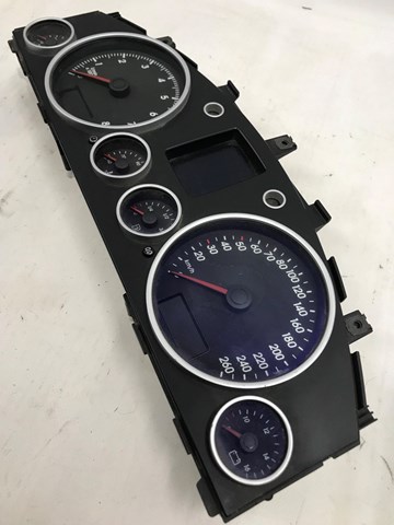 Приладова дошка-щиток приладів 7L6920870 VAG