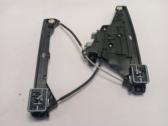 9829043680 Peugeot/Citroen Підйомник механічний вітрового скла