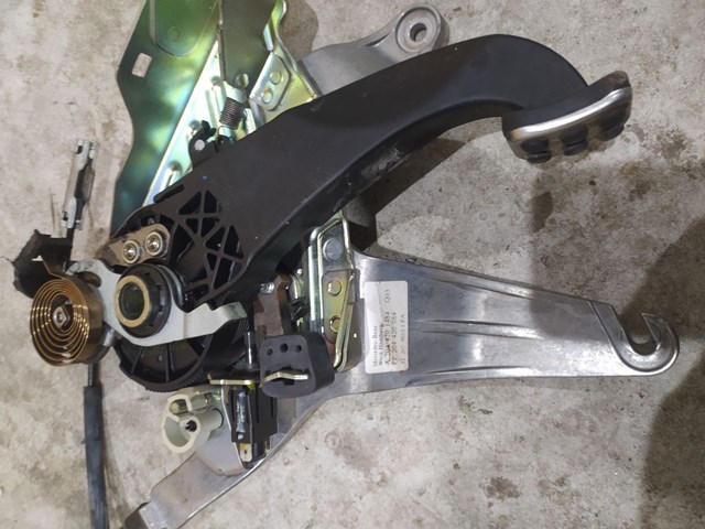  Mercedes A2044201484 ціна, від 8.69 USD