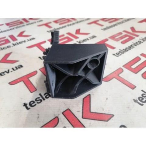  Tesla 105553700A ціна, від 33.86 USD