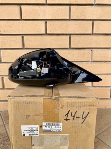 Дзеркало праве 96301CZ60B Nissan/Infiniti