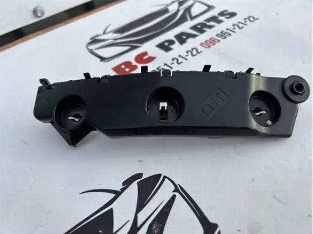 Купити 622236RA0A Nissan/Infiniti Кронштейн бампера переднього, лівий