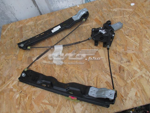 Купити LR026708 Land Rover Склопідйомник передньої правої двері