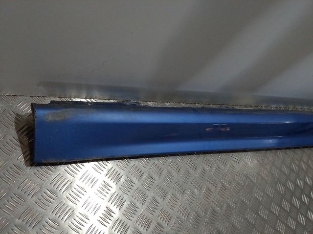 Купити 7035176 Autotechteile Накладка зовнішня (молдинг) порога, правий