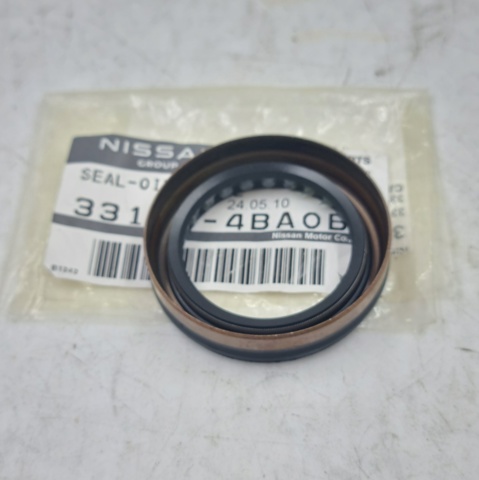 331144BA0B Nissan/Infiniti Сальник редуктора переднього моста