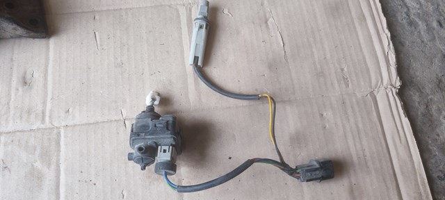 Купити 00728244 Mitsubishi Регулятор висоти фари