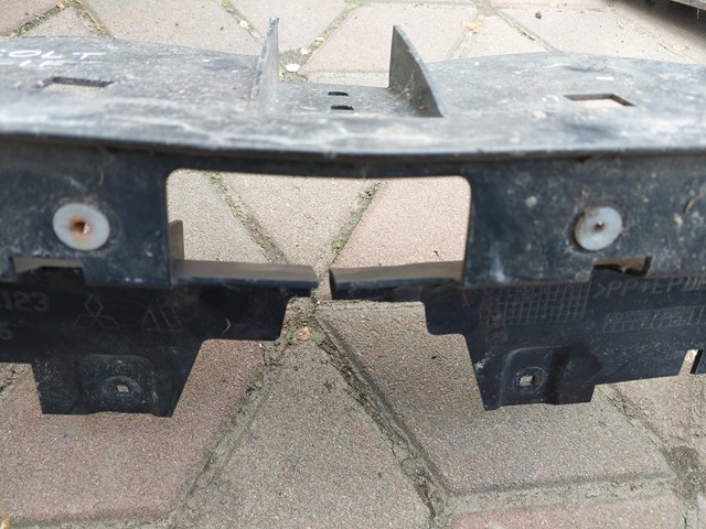 6400C123 Mitsubishi 