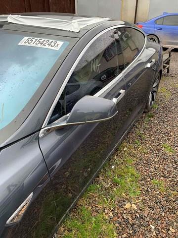 Двері передні, ліві Tesla 6006662E0H ціна, від 253.39 USD