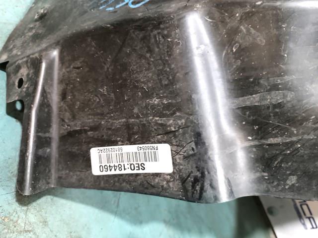 68102922AC Chrysler Підкрилок переднього крила, правий