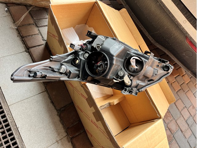  1000017685 Toyota