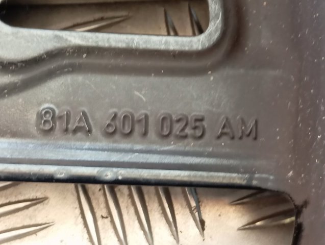 Диски колісні литі (легкосплавні, титанові) VAG 81A601025AM ціна, від 1186.72 USD