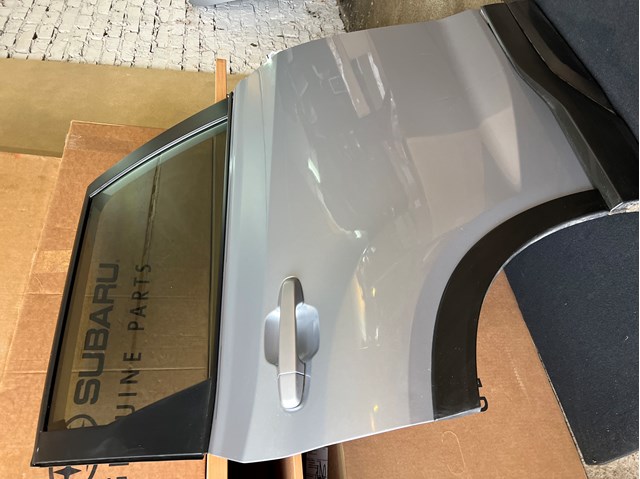 Двері задні, праві Subaru 60409SJ0009P ціна, від 377.50 USD