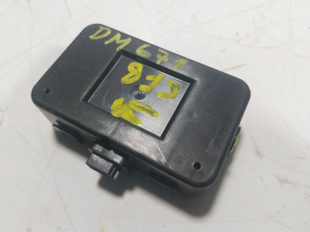 Купити LR149754 Land Rover 