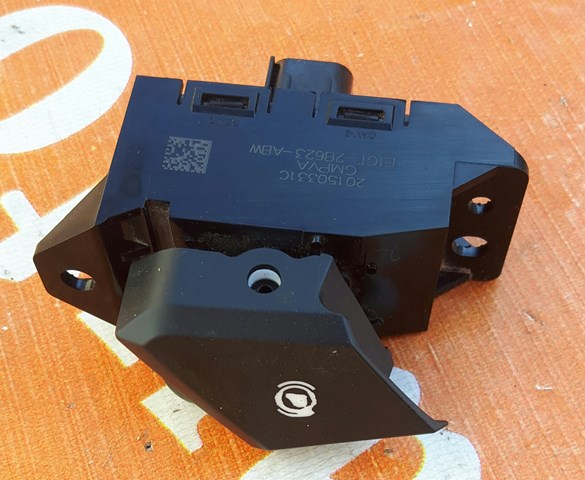 E1GT2B623ABW Ford 