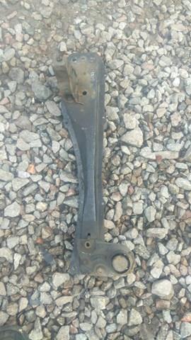 Подушка (опора) двигуна, передня Toyota 123610D130 ціна, від 21.41 USD