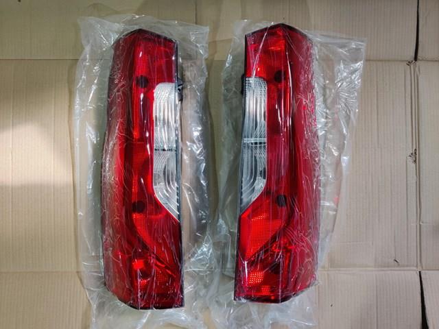 Задній правий стоп Mercedes A9108200100